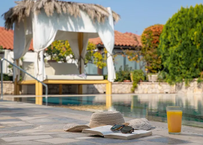 Elefteria Apts & Suites